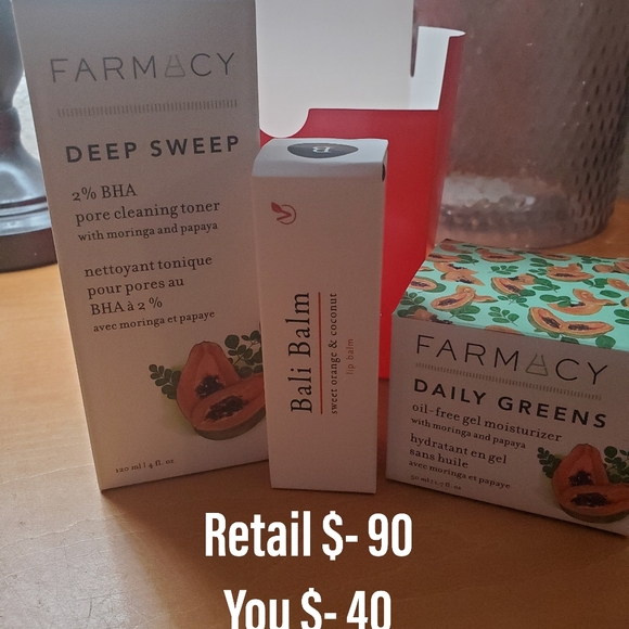 Make up - Picture 1 of 2